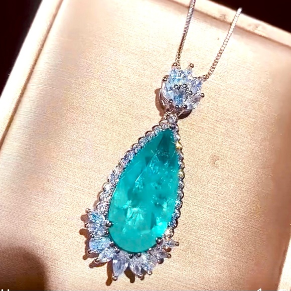 ✨✨Dainty Paraiba Tourmaline Drop Tear Necklace✨✨ - Picture 3 of 4